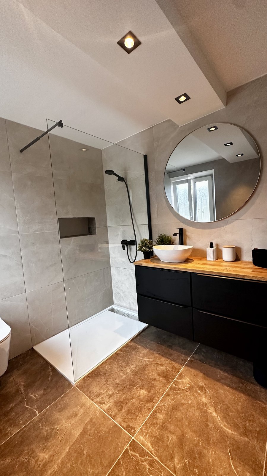 Salle de bain finie - douche italienne carrelage marbre Besançon