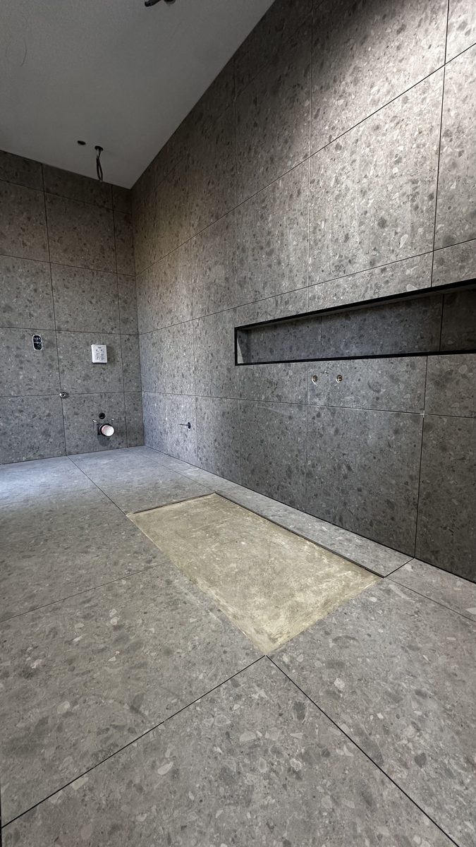 Niche carrelée et finitions
